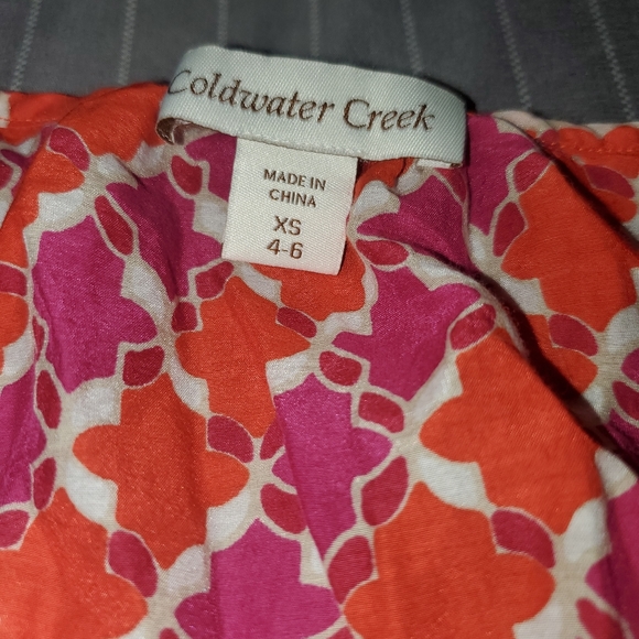 Lot of 4 Women's/Juniors Tops - Picture 7 of 9